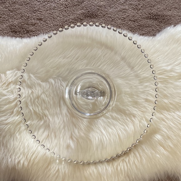 Imperial Glass Candlewick Heart Handle Dish - Picture 4 of 4